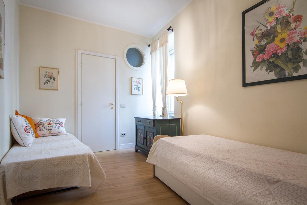 Lake Charming Apartment チェルノッビオ エクステリア 写真